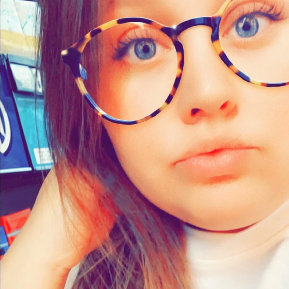 Meet your Posher, Amber